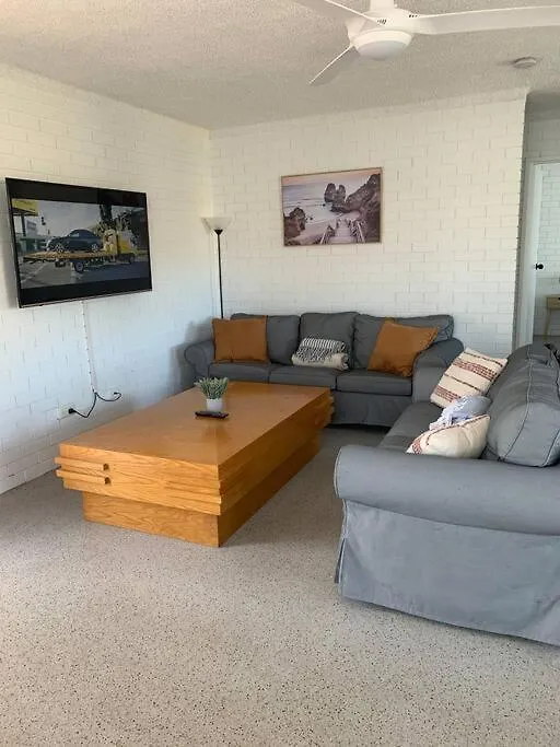 Bribie Get Away Apartment Bongaree